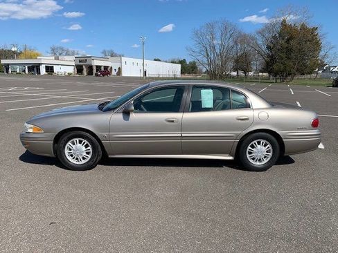 Used 2002 Buick Le Sabre Custom w/ Luxury Pkg image 6