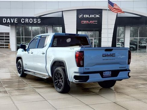 Used 2022 GMC Sierra 1500 Elevation w/ LPO, Elevation Black Package AWD/4WD image 7