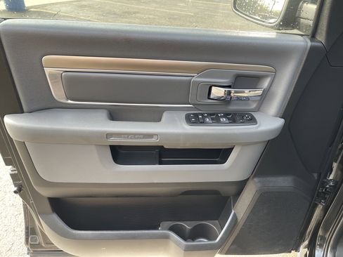 Used 2018 RAM 1500 Outdoorsman AWD/4WD image 13