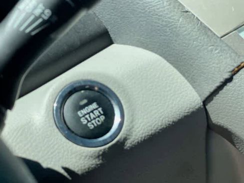 Used 2009 Toyota Camry XLE FWD image 28