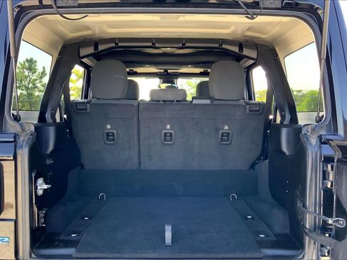 Used 2024 Jeep Wrangler Unlimited Sahara AWD/4WD image 34