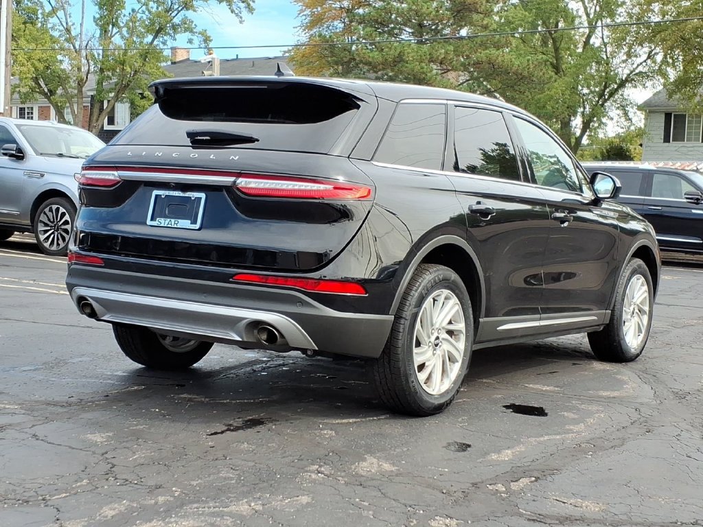 Certified 2023 Lincoln Corsair AWD image 7