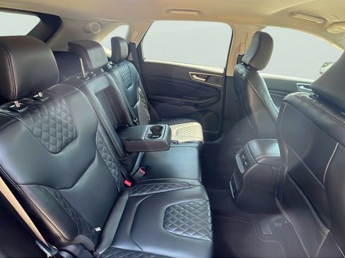Used 2024 Ford Edge Titanium AWD/4WD image 19
