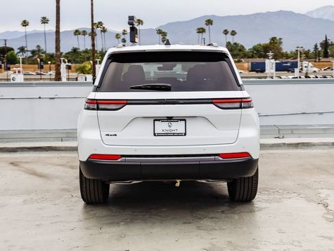 New 2026 Jeep Grand Cherokee Limited image 8