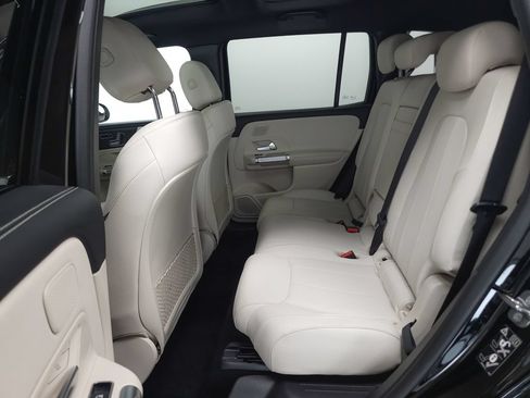 Certified 2026 Mercedes-Benz GLB 250 4MATIC image 24