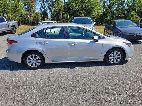 Used 2025 Toyota Corolla LE FWD image 9