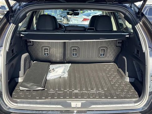 Used 2025 Subaru Outback Limited image 7