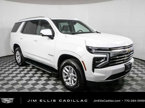 Used 2025 Chevrolet Tahoe LT AWD/4WD image 1
