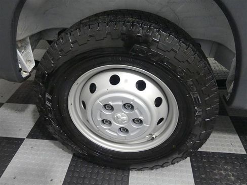 Used 2018 RAM ProMaster 2500 w/ Premium Appearance Group image 14