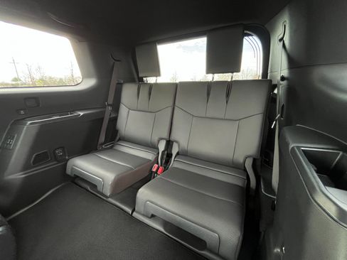 Used 2024 Lexus GX 550 w/ Accessory Package (Z1) image 41