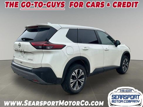 Used 2023 Nissan Rogue SV image 4