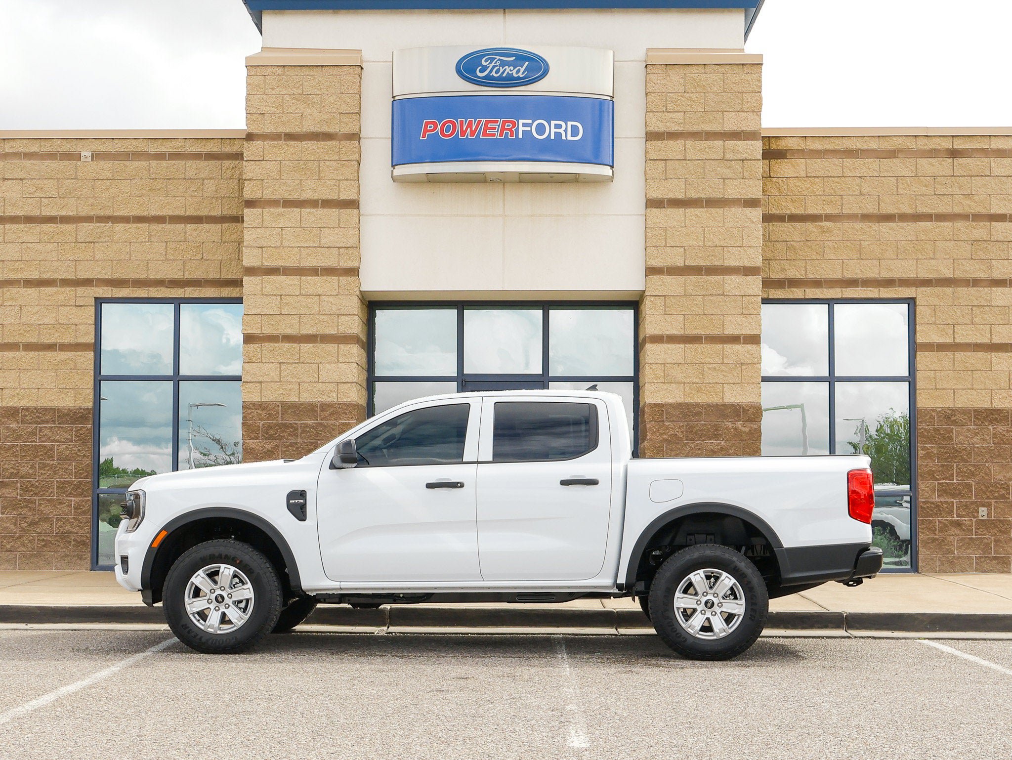 New 2026 Ford Ranger XL w/ Trailer Tow Package RWD image 9