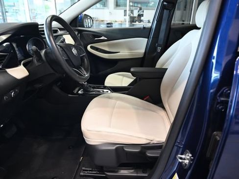 Used 2023 Buick Encore GX Preferred FWD image 9