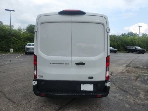Used 2022 Ford Transit 250 Medium Roof RWD image 6