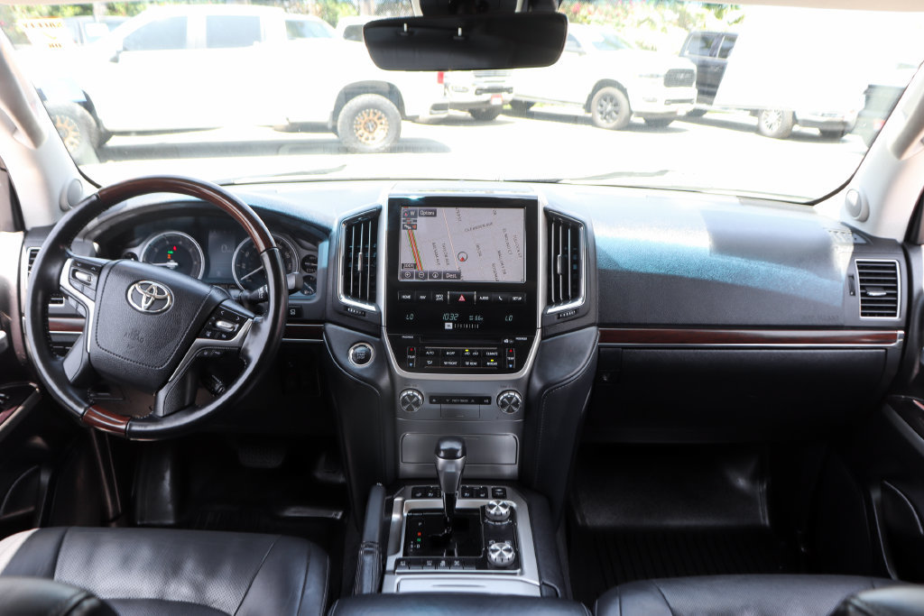 Used 2018 Toyota Land Cruiser AWD/4WD image 29
