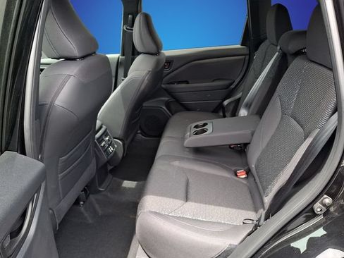 Certified 2025 Subaru Forester Premium AWD/4WD image 7