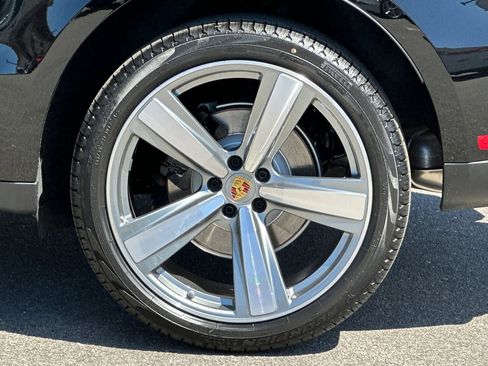 New 2026 Porsche Macan image 44