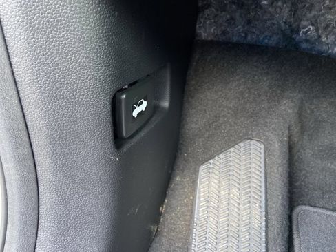 Used 2024 Honda CR-V Sport image 45