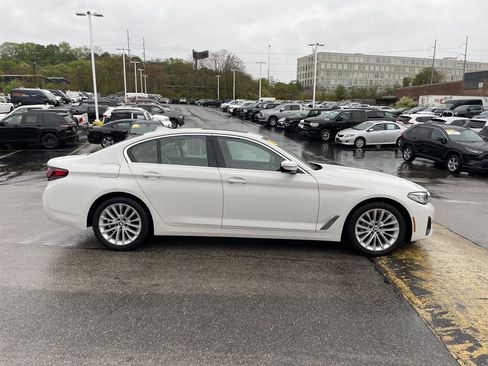 Used 2022 BMW 530i xDrive w/ Convenience Package AWD/4WD image 7