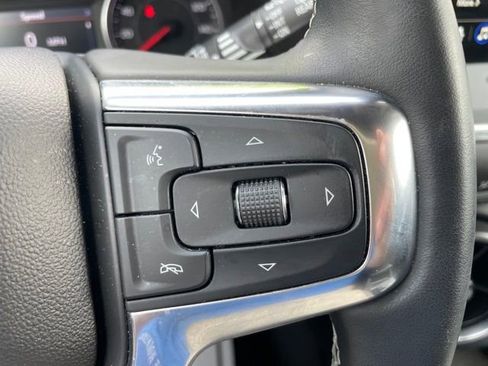 Used 2024 Chevrolet Blazer LT FWD image 19