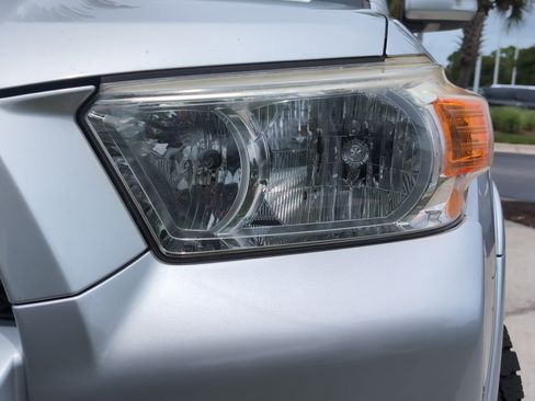 Used 2013 Toyota 4Runner SR5 RWD image 6