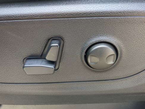 New 2026 RAM 1500 Big Horn AWD/4WD image 27