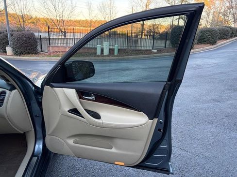 Used 2016 INFINITI QX50 2WD w/ Premium Plus Package image 38