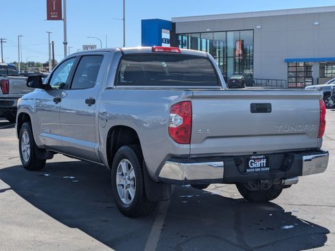 Used 2015 Toyota Tundra SR5 w/ SR5 Upgrade Package AWD/4WD image 5