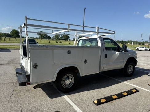 Used 2011 Ford F250 XL AWD/4WD image 2