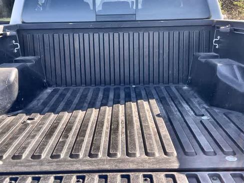 Used 2019 Toyota Tacoma TRD Sport w/ Technology Package image 20