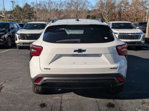 New 2026 Chevrolet Trax RS w/ Driver Confidence Package image 7