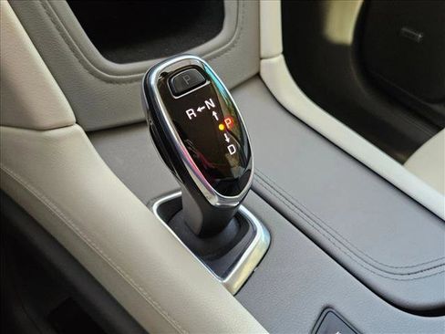 Used 2019 Cadillac XT5 Premium Luxury image 11