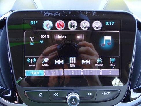 Used 2017 Chevrolet Volt LT Hatchback 4D FWD image 21