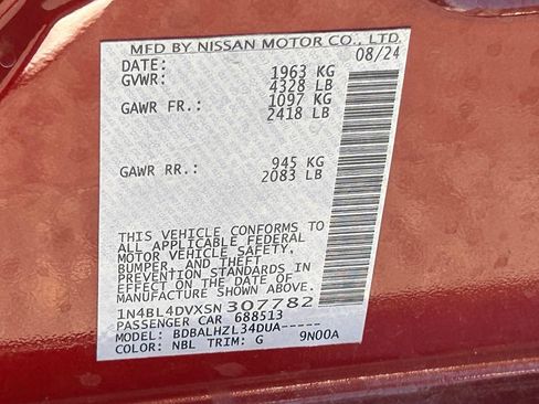 Used 2025 Nissan Altima 2.5 SV FWD image 35