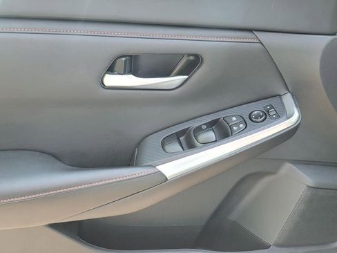 Used 2024 Nissan Sentra SR FWD image 10