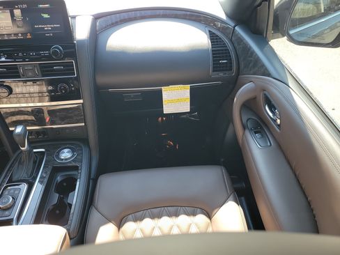 Certified 2021 Nissan Armada Platinum image 20