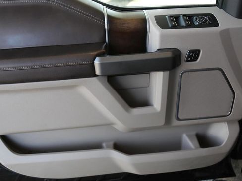 Used 2019 Ford F150 Limited image 20