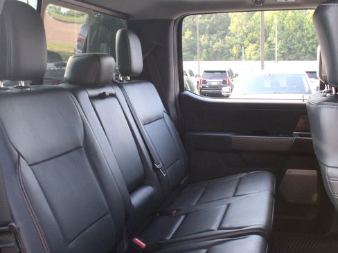 Used 2023 Ford F250 Lariat w/ Lariat Ultimate Package AWD/4WD image 35