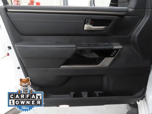 Used 2024 Toyota Tundra Limited image 9