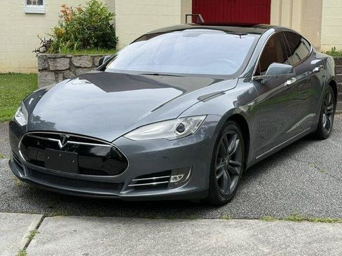 Used 2013 Tesla Model S RWD image 2