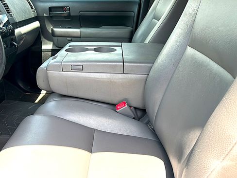 Used 2013 Toyota Tundra 2WD Double Cab image 6