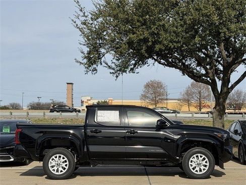 New 2026 Toyota Tacoma SR5 image 3