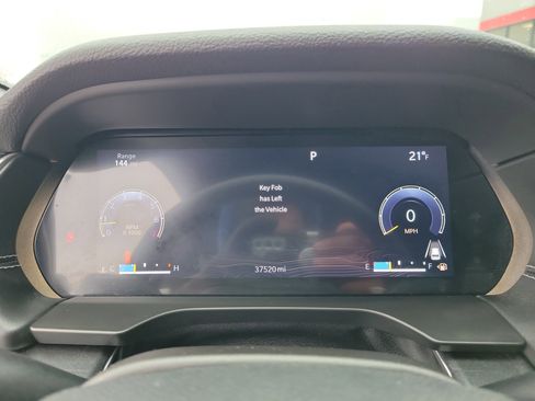 Used 2022 Jeep Grand Cherokee Altitude image 24