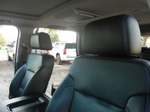 Used 2015 Chevrolet Tahoe LTZ RWD image 14