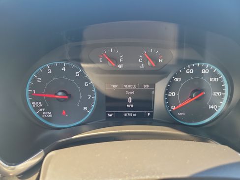Used 2020 Chevrolet Equinox LS AWD/4WD image 21