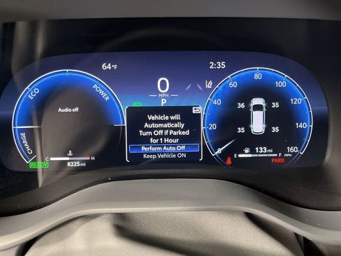 Used 2025 Toyota Sienna XLE Woodland Edition image 39