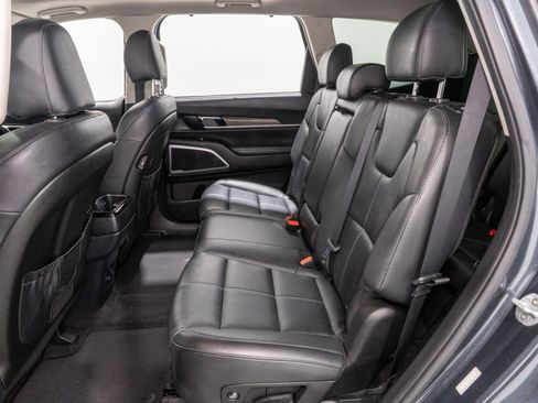 Used 2020 Kia Telluride EX w/ Towing Package FWD image 30
