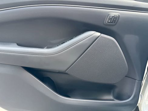 Used 2024 Ford Mustang Mach-E Select w/ Comfort Package Lite image 11