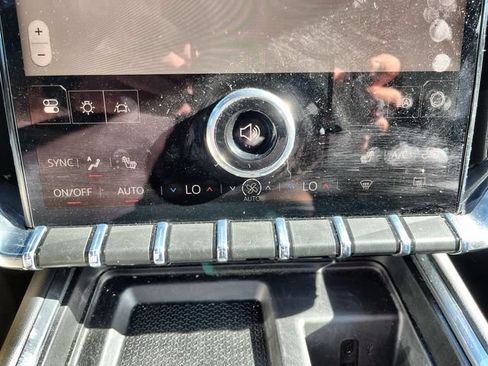 Certified 2026 GMC Acadia Elevation AWD/4WD image 17