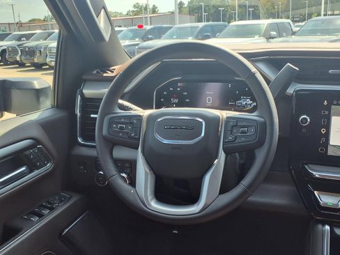 Used 2025 GMC Sierra 2500 Denali w/ Denali Reserve Package AWD/4WD image 14